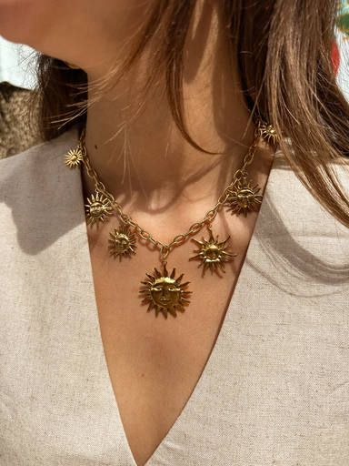 Collier LUA à charms soleil